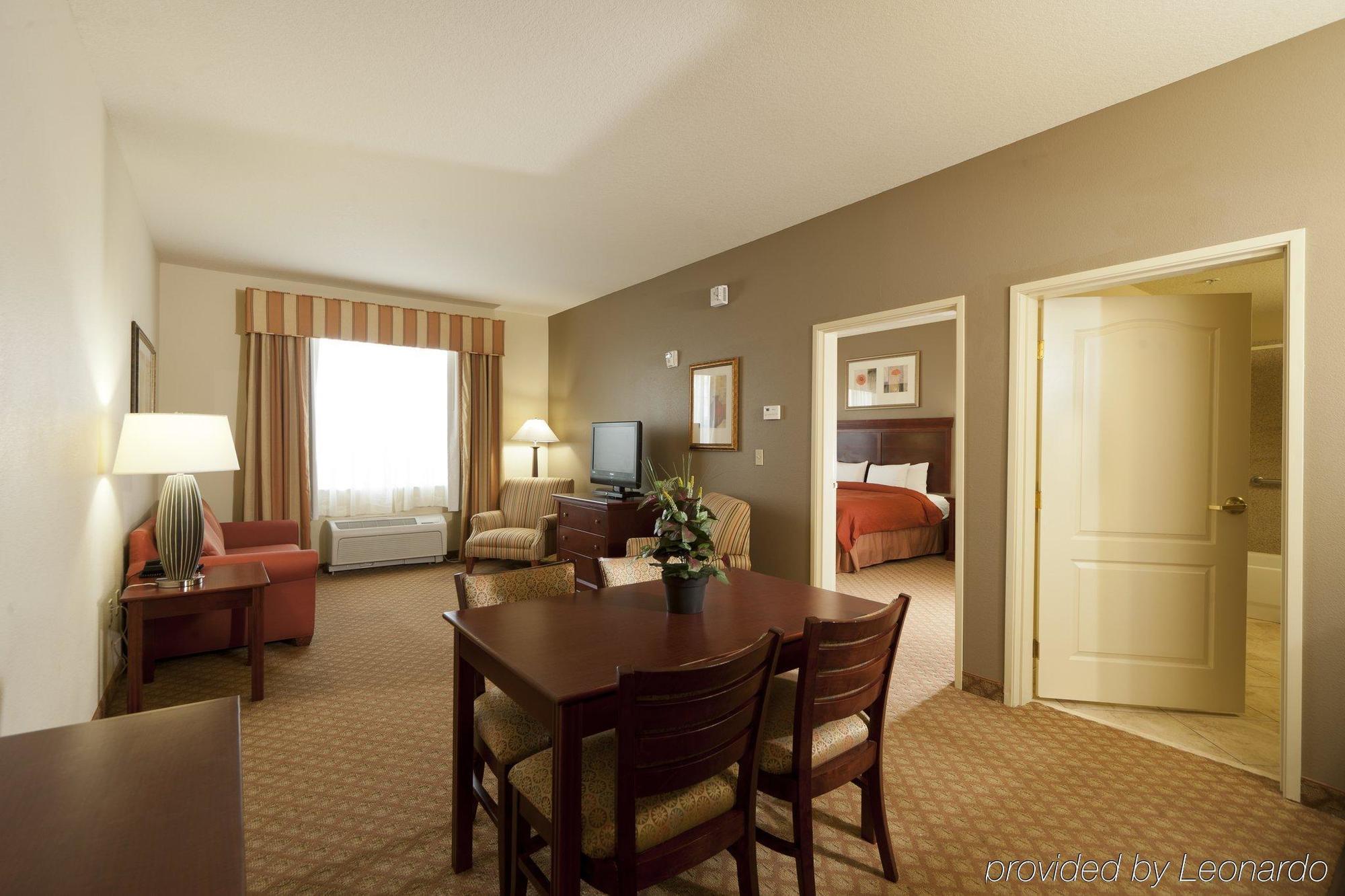 Seffner Inn And Suites Esterno foto