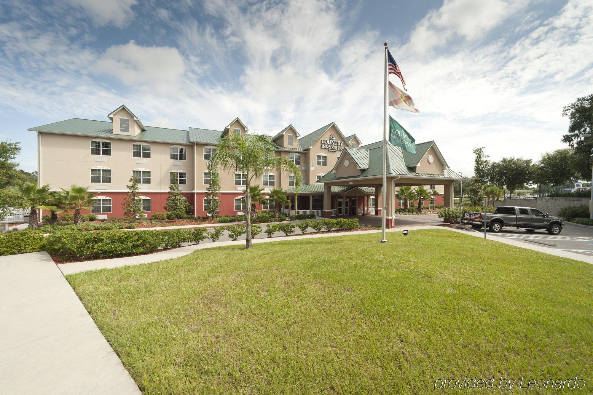 Seffner Inn And Suites Esterno foto