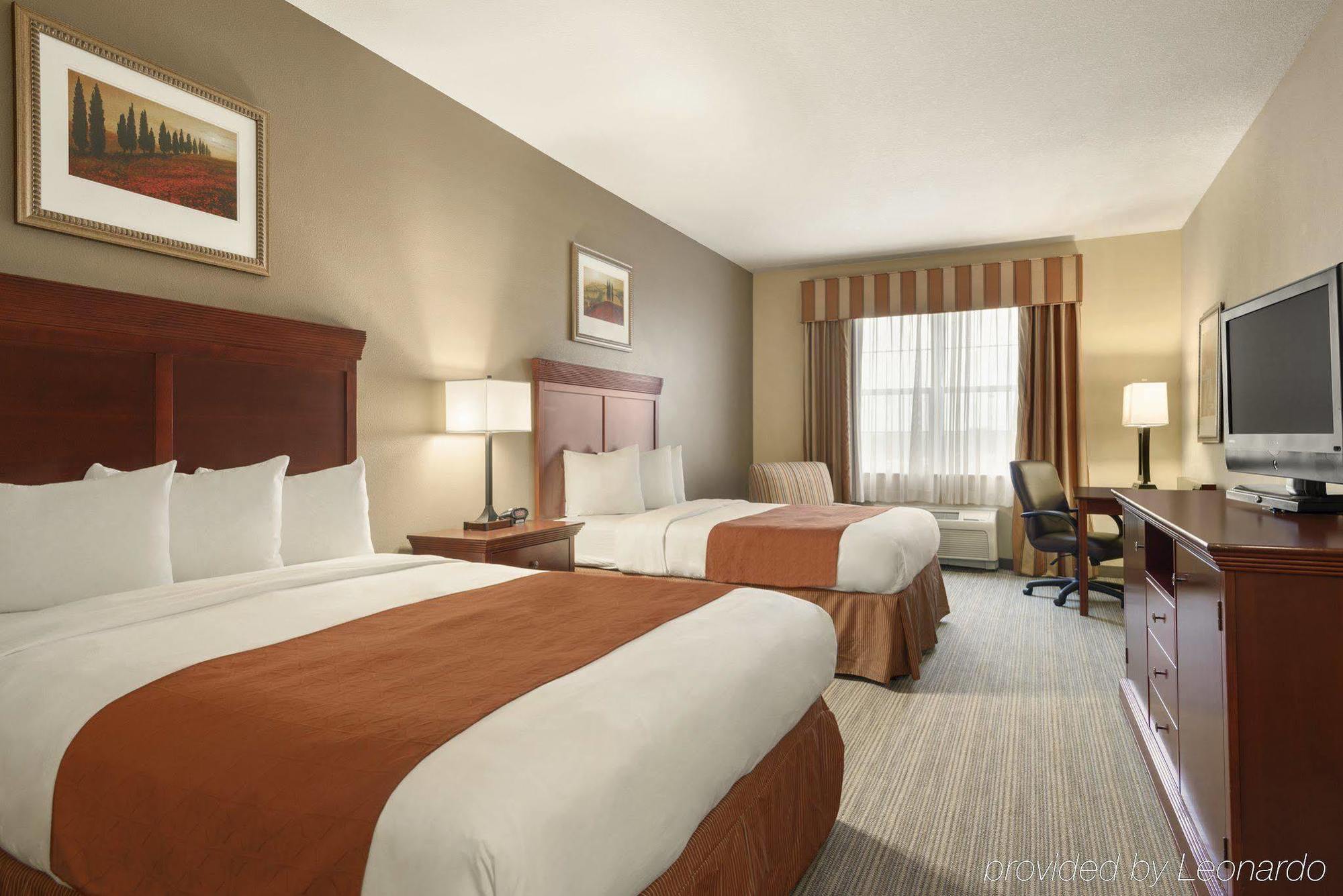 Seffner Inn And Suites Esterno foto
