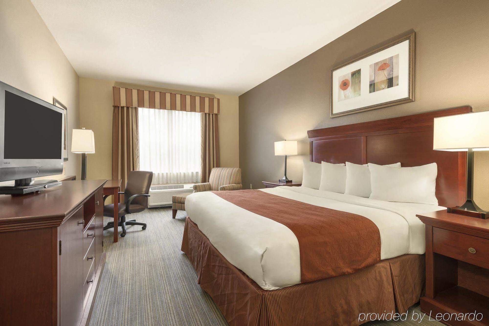 Seffner Inn And Suites Esterno foto