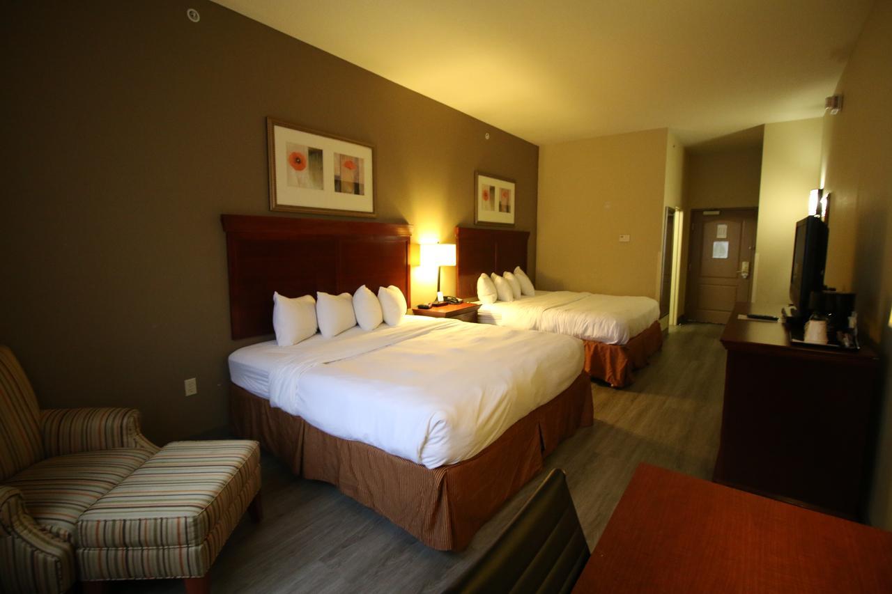 Seffner Inn And Suites Esterno foto