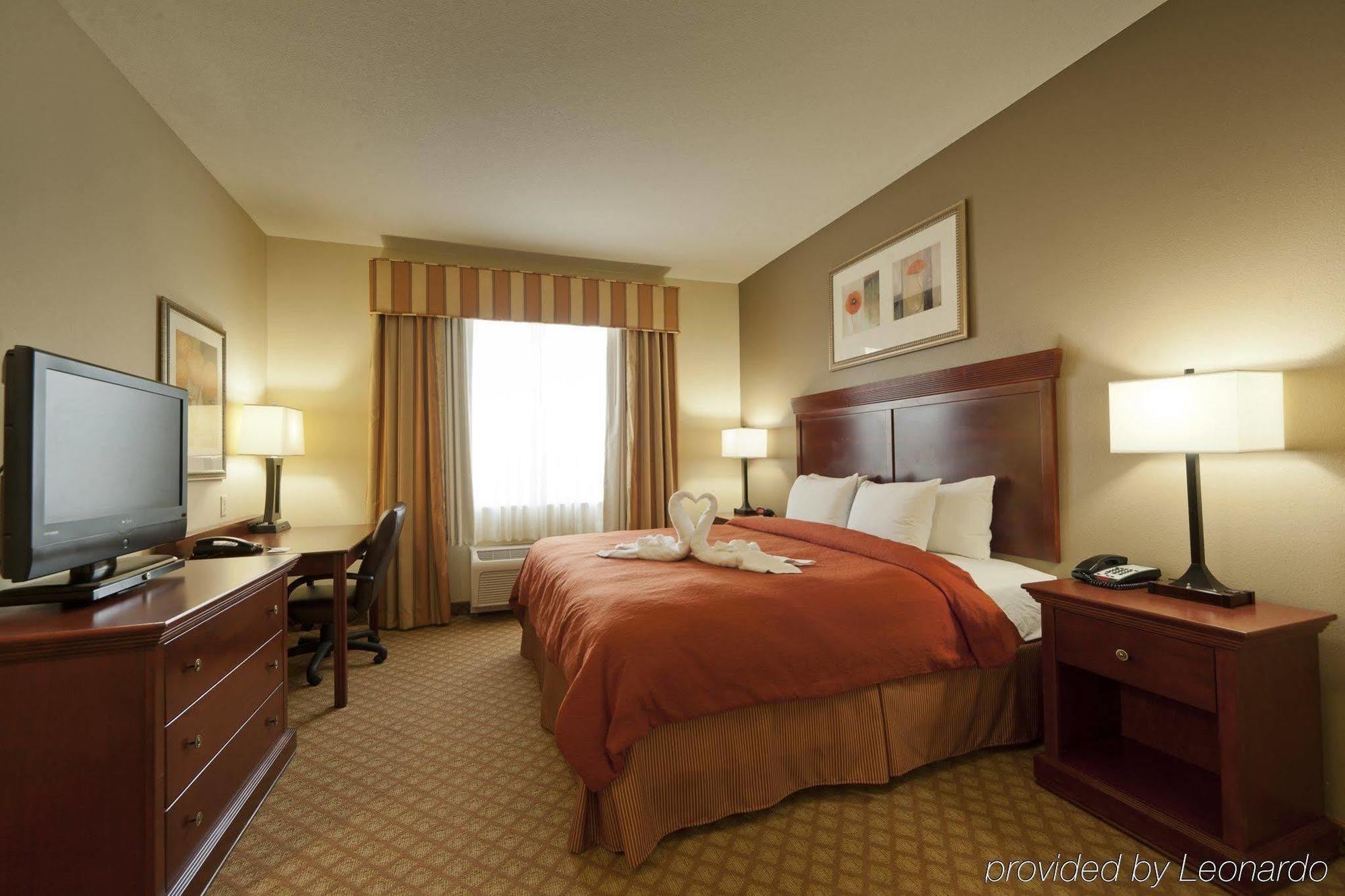 Seffner Inn And Suites Esterno foto
